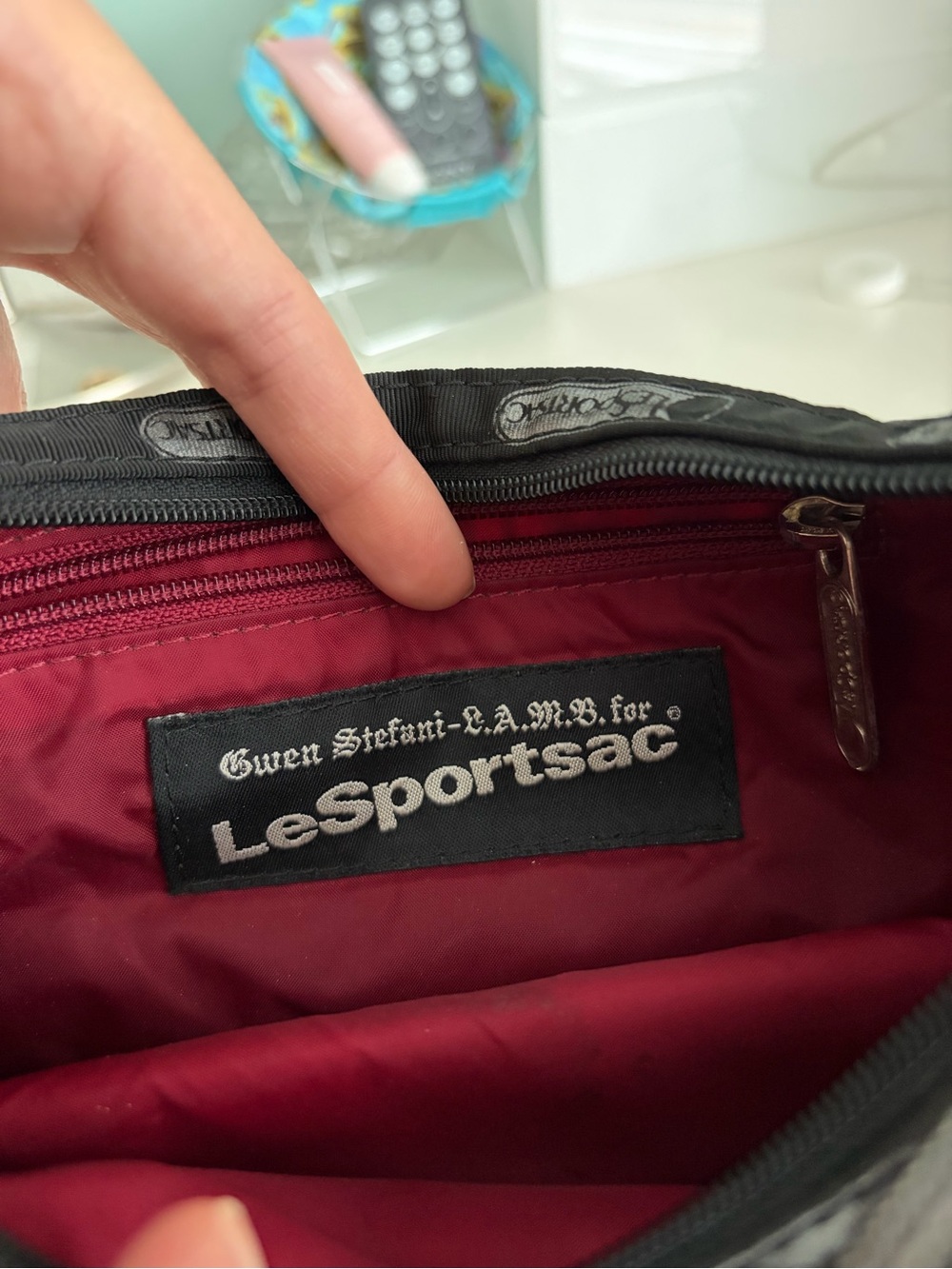 Lesportsac x Gwen Stefani - L.A.M.B. Shoulder purse - Picture 3 of 5